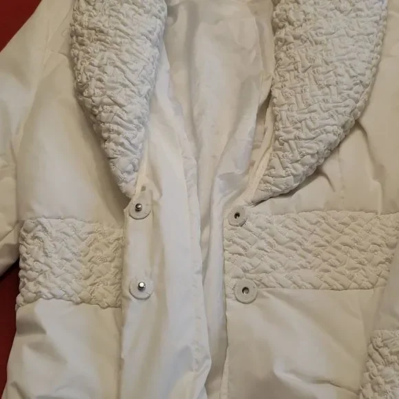 White Fashion Jacket - Picture 6 of 8
